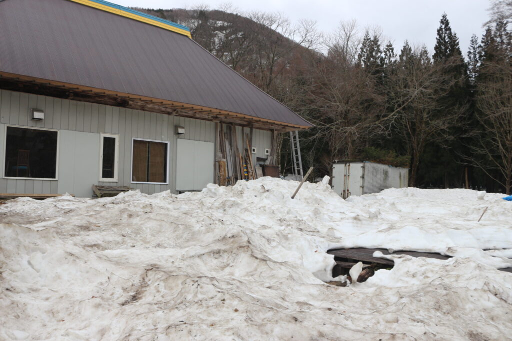 少し見えてきたデッキ