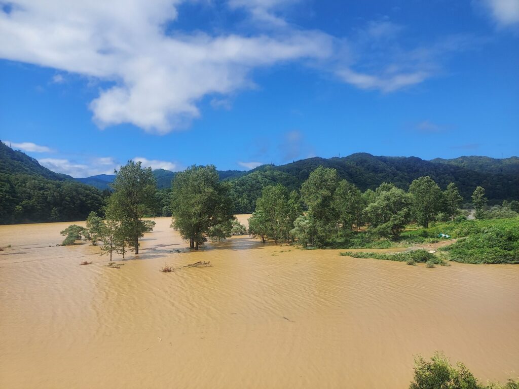 錦秋湖